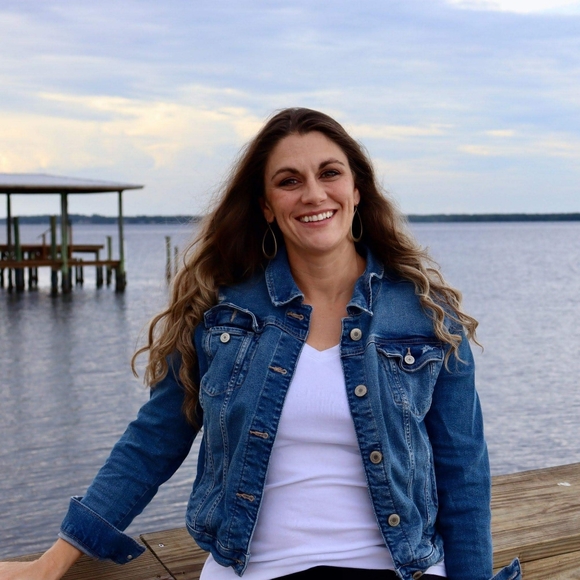 Meet your Posher, Daphne - Picture 1 of 11